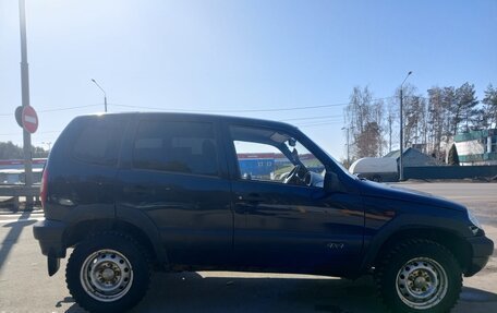 Chevrolet Niva I рестайлинг, 2004 год, 270 000 рублей, 3 фотография