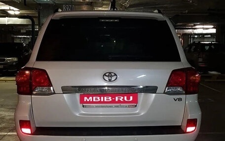 Toyota Land Cruiser 200, 2014 год, 3 900 000 рублей, 6 фотография