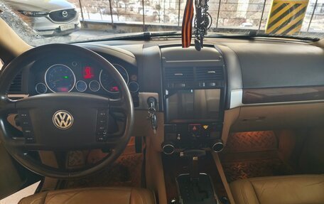 Volkswagen Touareg III, 2005 год, 710 000 рублей, 17 фотография