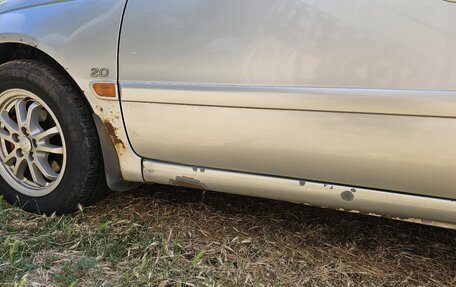 Toyota Avensis III рестайлинг, 2002 год, 420 000 рублей, 8 фотография