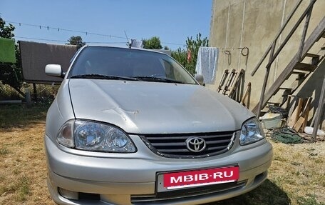 Toyota Avensis III рестайлинг, 2002 год, 420 000 рублей, 12 фотография