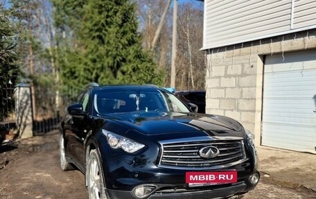 Infiniti QX70, 2014 год, 1 750 000 рублей, 1 фотография
