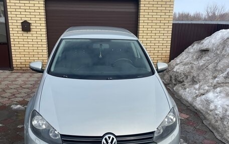 Volkswagen Golf VI, 2012 год, 800 000 рублей, 1 фотография