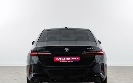 BMW 5 серия, 2025 год, 8 783 055 рублей, 4 фотография