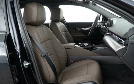 BMW 5 серия, 2025 год, 8 783 055 рублей, 13 фотография