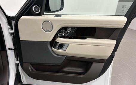 Land Rover Range Rover IV рестайлинг, 2019 год, 5 590 000 рублей, 27 фотография