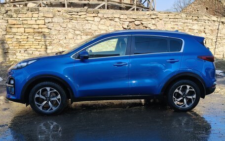 KIA Sportage IV рестайлинг, 2020 год, 2 450 000 рублей, 4 фотография