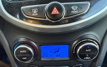 Hyundai Solaris II рестайлинг, 2014 год, 890 000 рублей, 24 фотография