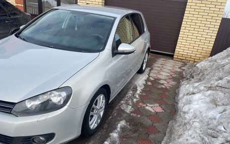 Volkswagen Golf VI, 2012 год, 800 000 рублей, 3 фотография