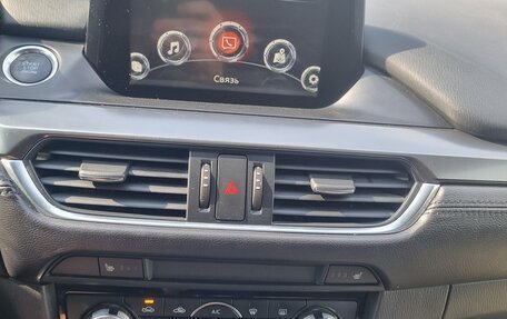 Mazda 6, 2015 год, 1 800 000 рублей, 10 фотография