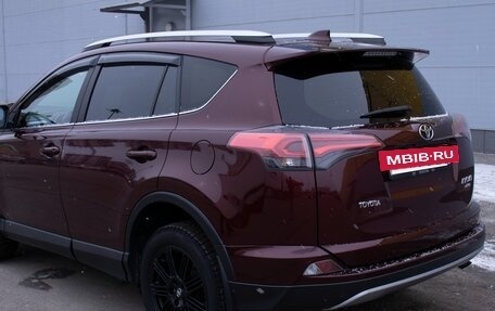 Toyota RAV4, 2017 год, 2 350 000 рублей, 3 фотография