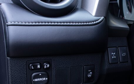 Toyota RAV4, 2017 год, 2 350 000 рублей, 14 фотография