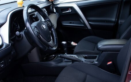 Toyota RAV4, 2017 год, 2 350 000 рублей, 16 фотография