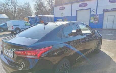 Hyundai Solaris II рестайлинг, 2019 год, 1 600 000 рублей, 6 фотография