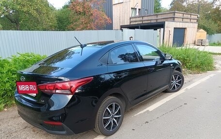 Hyundai Solaris II рестайлинг, 2019 год, 1 600 000 рублей, 21 фотография