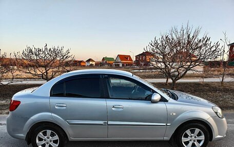 KIA Rio II, 2009 год, 650 000 рублей, 1 фотография