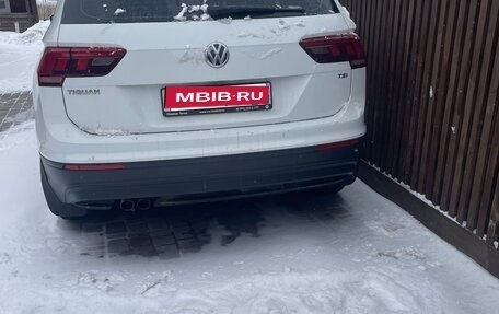 Volkswagen Tiguan II, 2017 год, 1 800 000 рублей, 1 фотография