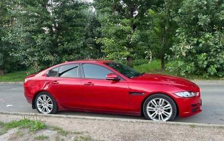 Jaguar XE I рестайлинг, 2015 год, 1 590 000 рублей, 4 фотография