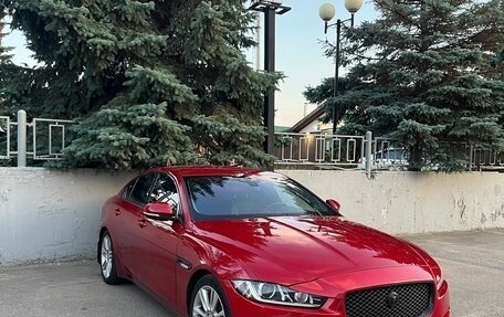 Jaguar XE I рестайлинг, 2015 год, 1 590 000 рублей, 5 фотография
