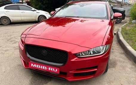 Jaguar XE I рестайлинг, 2015 год, 1 590 000 рублей, 10 фотография