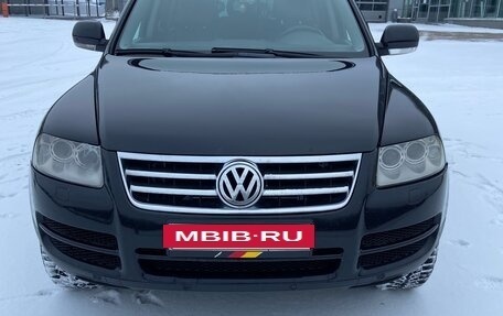 Volkswagen Touareg III, 2005 год, 1 100 000 рублей, 2 фотография