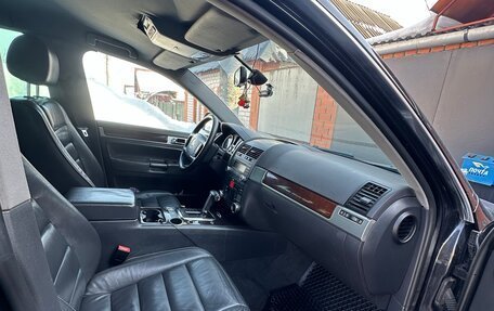 Volkswagen Touareg III, 2005 год, 1 100 000 рублей, 10 фотография