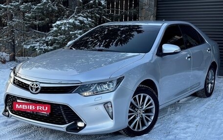 Toyota Camry, 2018 год, 2 750 000 рублей, 4 фотография