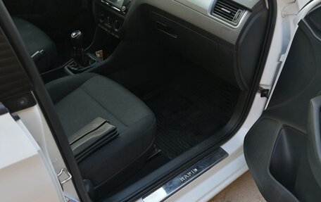 Skoda Rapid I, 2017 год, 1 100 000 рублей, 10 фотография