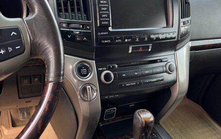 Toyota Land Cruiser 200, 2008 год, 2 795 000 рублей, 10 фотография