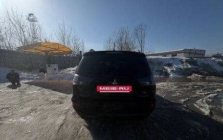 Mitsubishi Outlander III рестайлинг 3, 2010 год, 650 000 рублей, 4 фотография