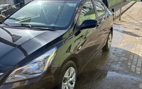 Hyundai Solaris II рестайлинг, 2014 год, 1 050 000 рублей, 2 фотография