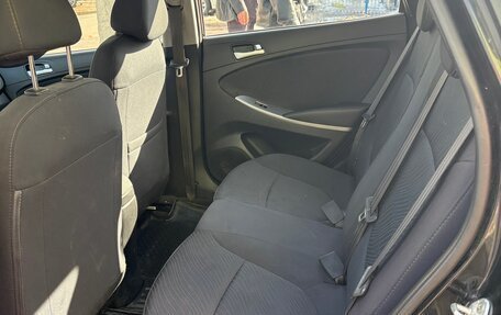 Hyundai Solaris II рестайлинг, 2014 год, 1 050 000 рублей, 10 фотография