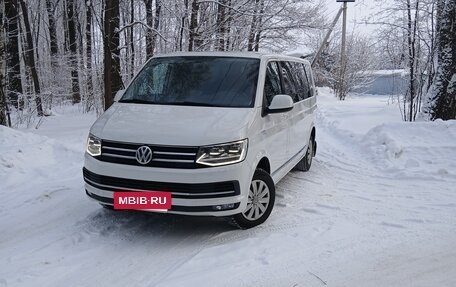 Volkswagen Caravelle T6 рестайлинг, 2017 год, 3 680 000 рублей, 2 фотография