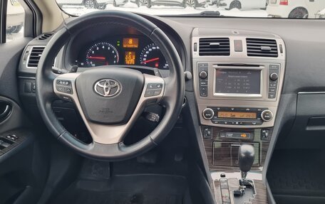 Toyota Avensis III рестайлинг, 2012 год, 1 390 000 рублей, 12 фотография