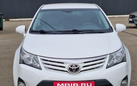 Toyota Avensis III рестайлинг, 2012 год, 1 390 000 рублей, 2 фотография