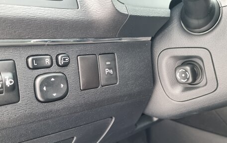 Toyota Avensis III рестайлинг, 2012 год, 1 390 000 рублей, 25 фотография