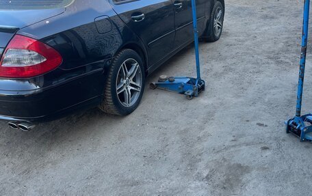 Mercedes-Benz E-Класс, 2003 год, 750 000 рублей, 12 фотография