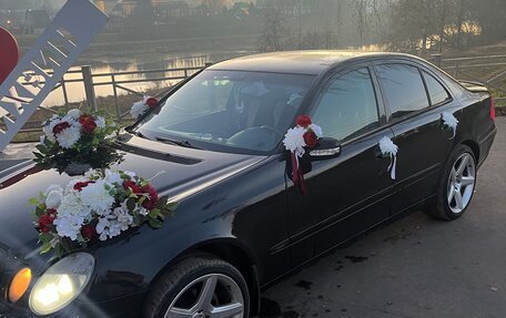 Mercedes-Benz E-Класс, 2003 год, 750 000 рублей, 17 фотография