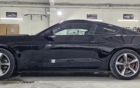 Ford Mustang VI рестайлинг, 2015 год, 2 400 000 рублей, 5 фотография