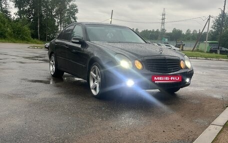 Mercedes-Benz E-Класс, 2003 год, 750 000 рублей, 6 фотография
