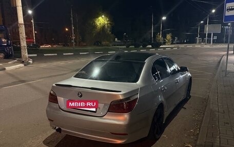 BMW 5 серия, 2004 год, 910 000 рублей, 3 фотография