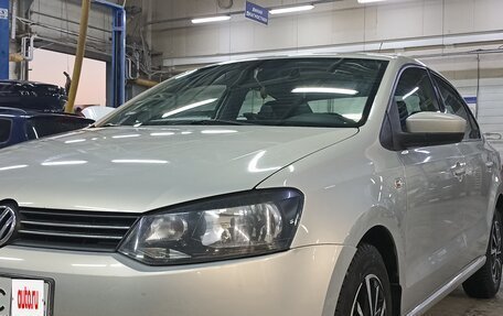 Volkswagen Polo VI (EU Market), 2012 год, 810 000 рублей, 2 фотография
