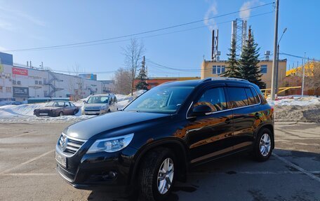 Volkswagen Tiguan I, 2011 год, 1 590 000 рублей, 2 фотография