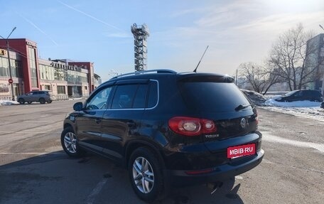 Volkswagen Tiguan I, 2011 год, 1 590 000 рублей, 4 фотография
