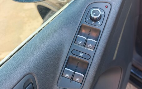 Volkswagen Tiguan I, 2011 год, 1 590 000 рублей, 19 фотография