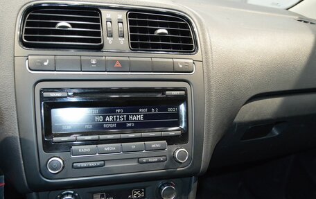 Volkswagen Polo VI (EU Market), 2012 год, 665 000 рублей, 21 фотография