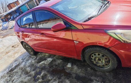 Hyundai Solaris II рестайлинг, 2013 год, 620 000 рублей, 4 фотография