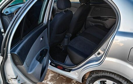 KIA Rio II, 2009 год, 650 000 рублей, 12 фотография