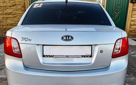 KIA Rio II, 2009 год, 650 000 рублей, 18 фотография