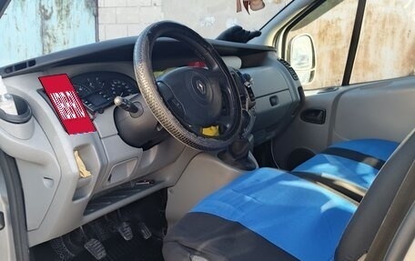 Renault Trafic, 2003 год, 1 300 000 рублей, 5 фотография